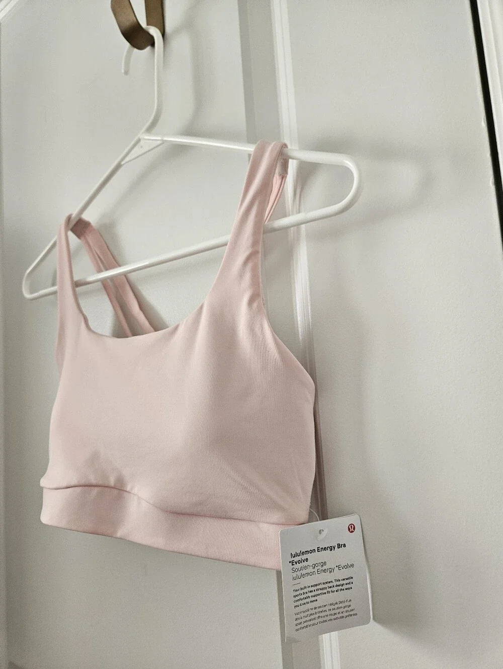 NWT Lululemon Sz Small Energy Bra Medium Support, B-D Cups Evolve Blush Quartz